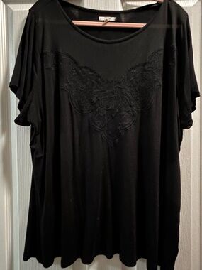 Maurices Black Short-Sleeve Top with Embroidered Front